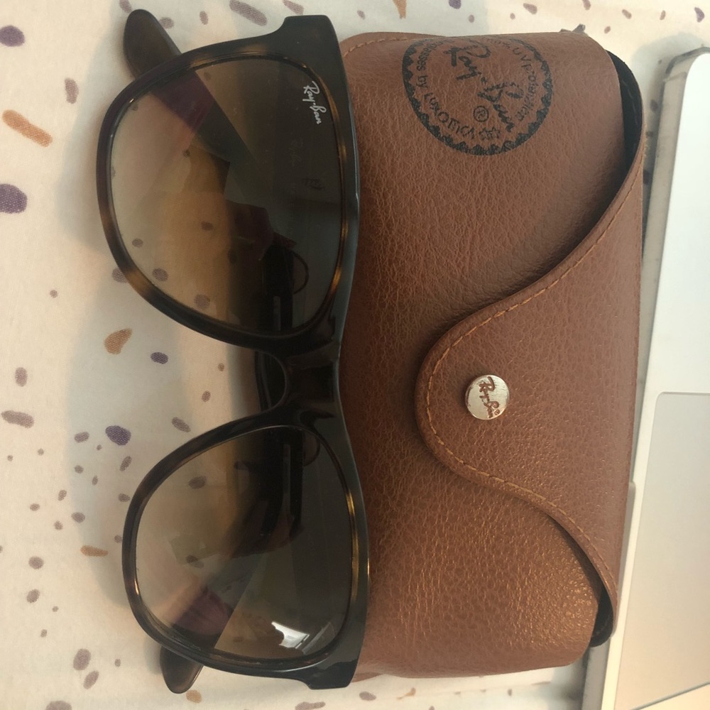 Original Wayfarer Ray Bans
